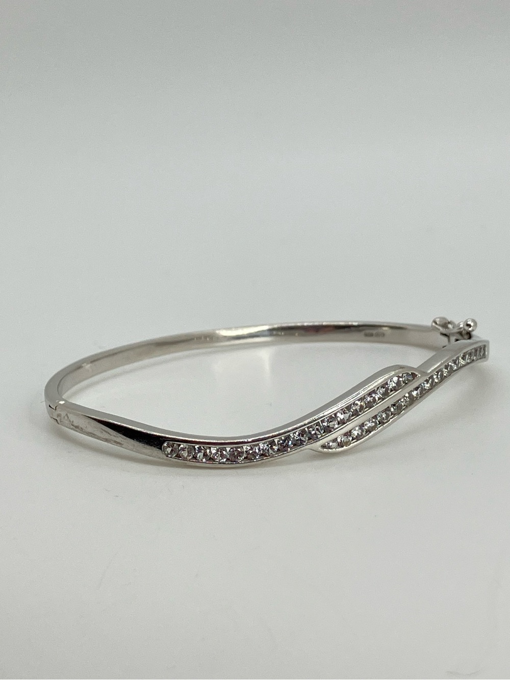 Vtg Diamond 925 Sterling Silver Channel Set Wave Bangle Bracelet